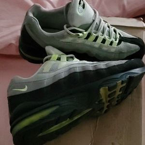 Air max 95 in fair condition worn but not run